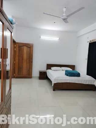 Modern Luxury 3-Bedroom Apartment in Bashundhara R/A